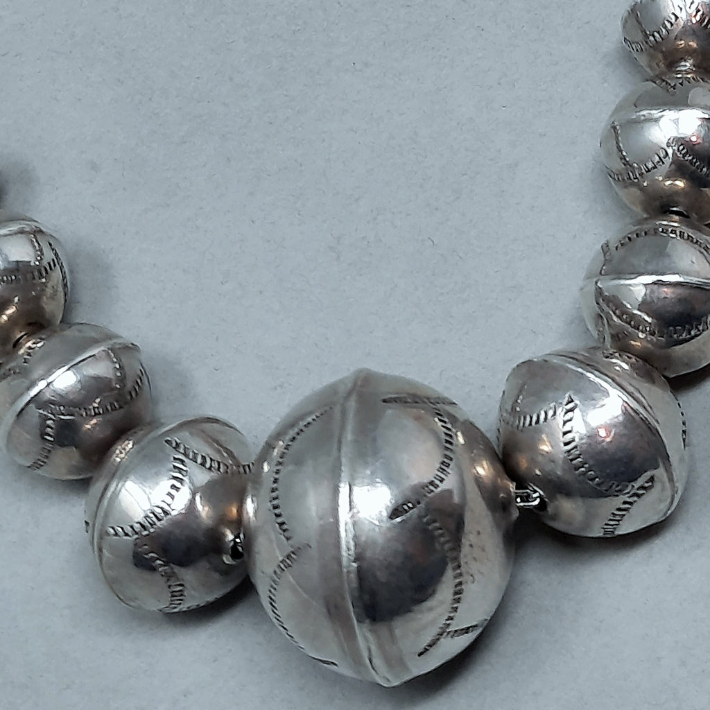 Vintage 46g Navajo Pearls Silver Bead Necklace Approx 24, Heavy Seam Line,  Native American
